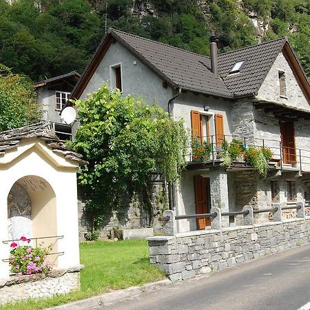 Casa Fontanella Villa Brione  Luaran gambar