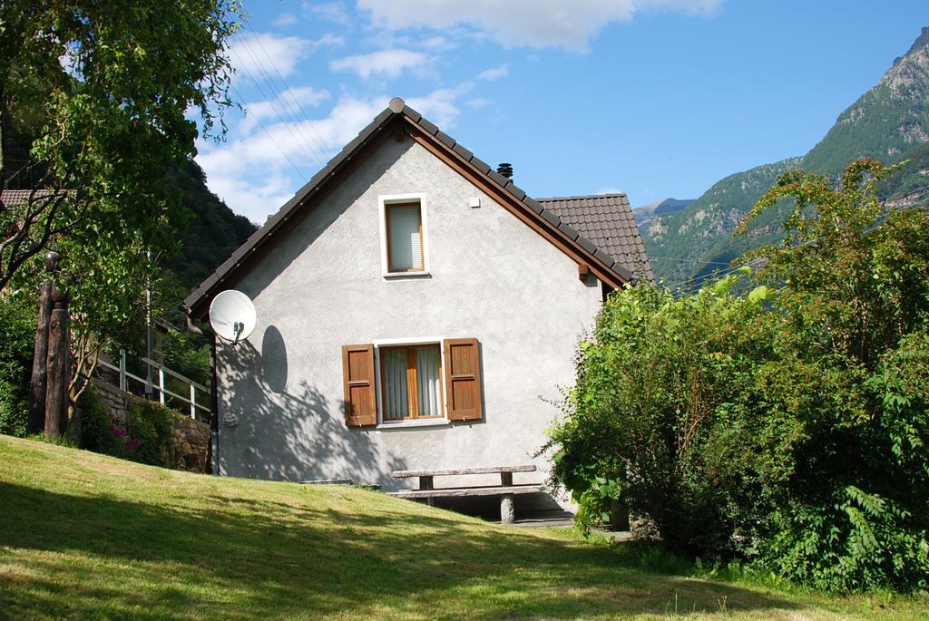 Casa Fontanella Villa Brione  Bilik gambar